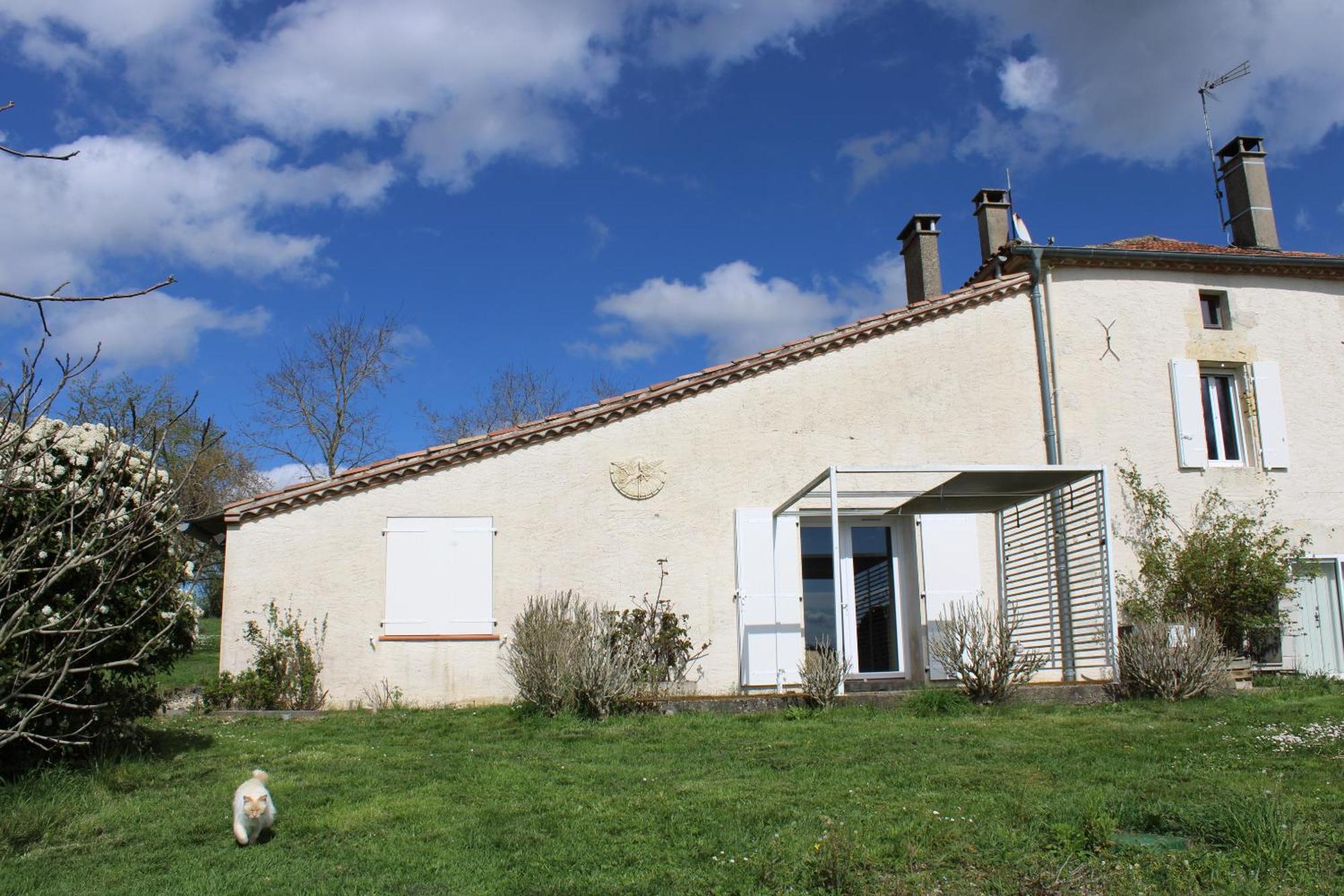 Au Milieu Des Champs Hotel Lectoure Luaran gambar